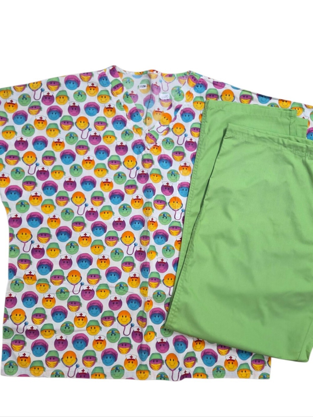 1108 Smiley Faces Scrub Set